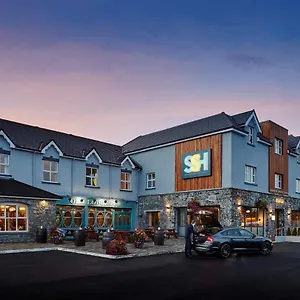 Hotel Springs, Shannon Town